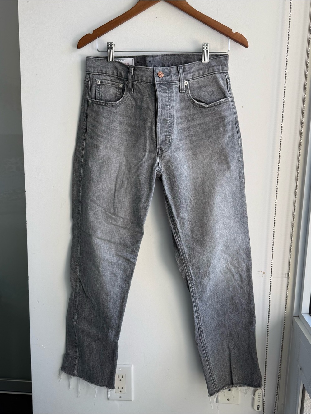 GAP Women's Gray Straight Jeans